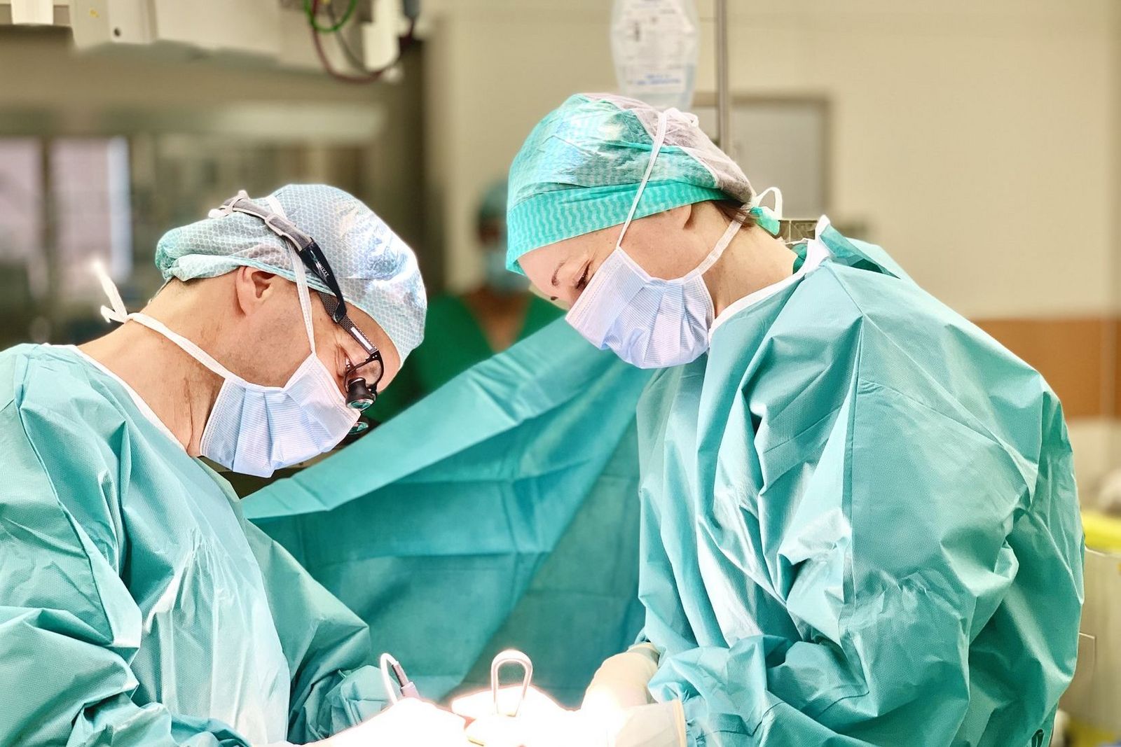 Allgemein-​ und Viszeralchirurgie mit Präzision auf dem modernsten medizinischen Stand