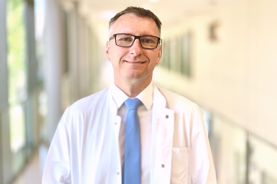 Chefarzt Dr. med. Torsten Schulze Chefarzt Dr. med. Torsten Schulze
