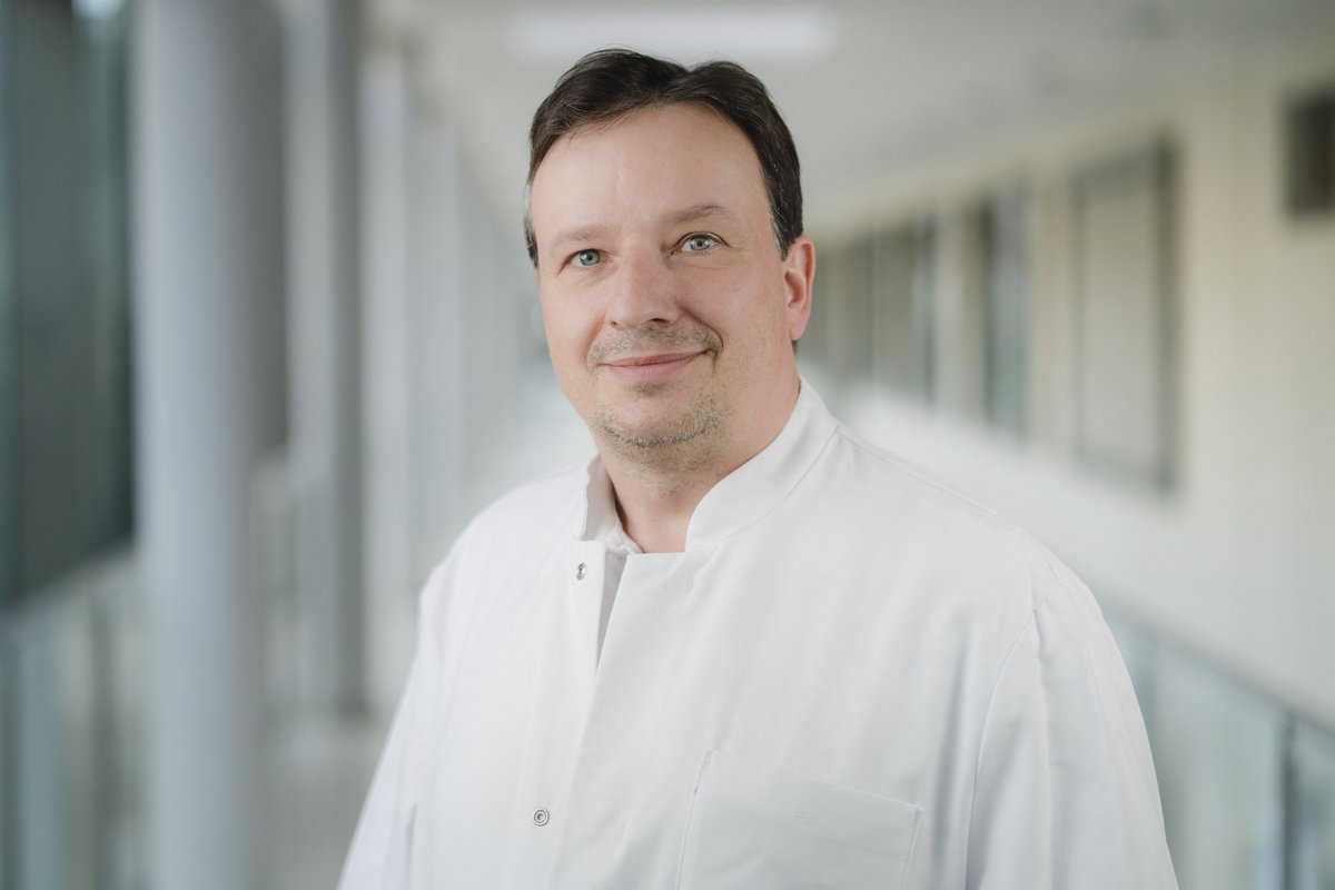 Die Unfallchirurgie unter DL Thomas Bublitz leistet einen großen Anteil an der Akutversorgung der verunfallten Patientinnen und Patienten, incl. Polytraumaversorgung, in Potsdam und Umgebung.