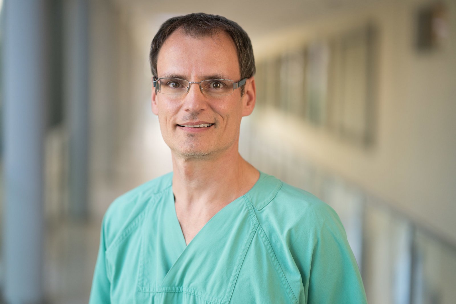 Dr. med. Uwe Redlich, Klinik für Anästhesie und Intensivmedizin Dr. med. Uwe Redlich, Klinik für Anästhesie und Intensivmedizin